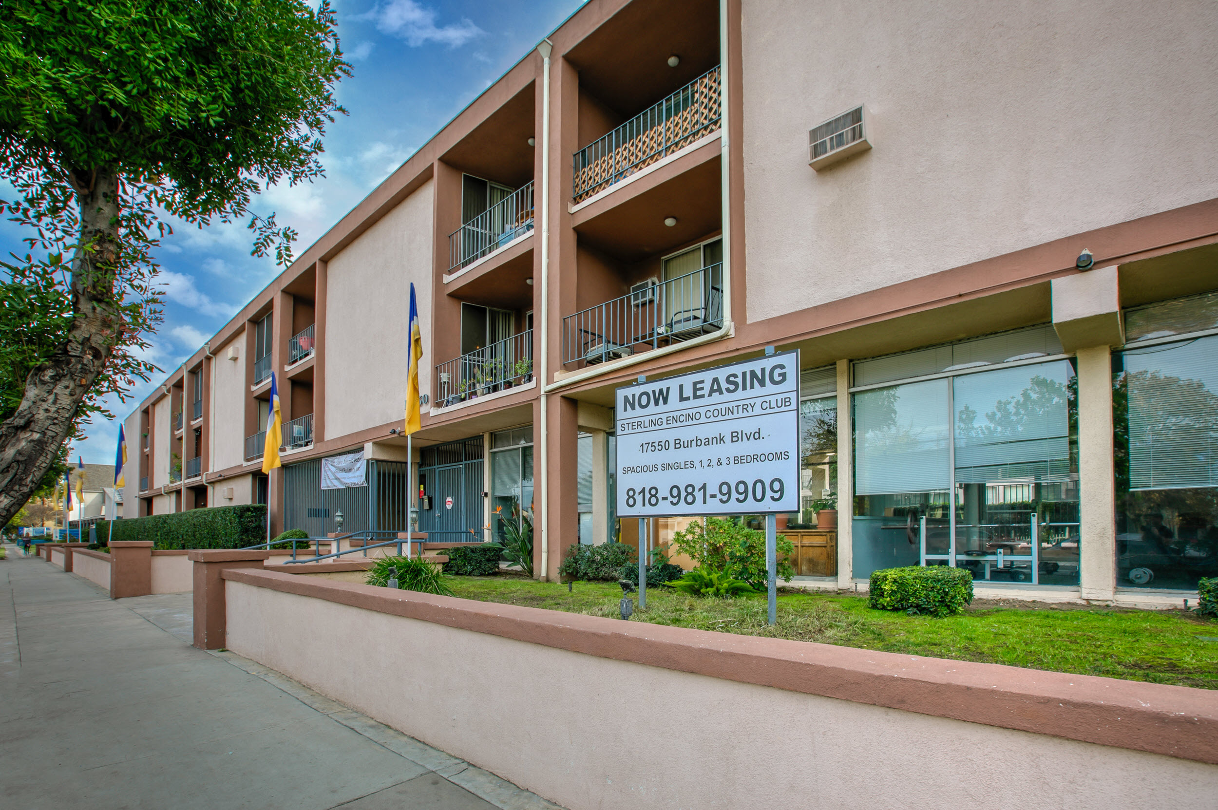 Sterling Encino Country Club